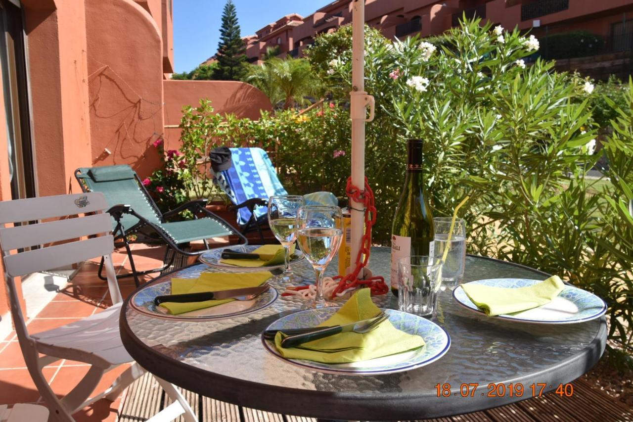 Luxury 2-Bedrooms & Bathrooms Estepona Apartment Exterior foto